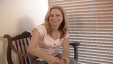 Is One Attractive Milf - Payton Leigh