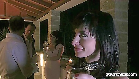 Is A Swinging Cougar Who Fucks Young Hung Guys With Big Breasts And Ava Courcelles